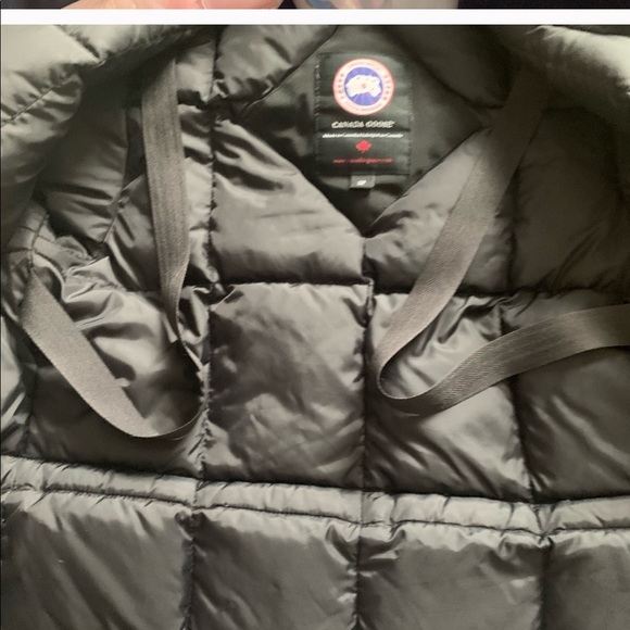 Black Victoria Canada Goose Down Parka - Picture 6 of 8